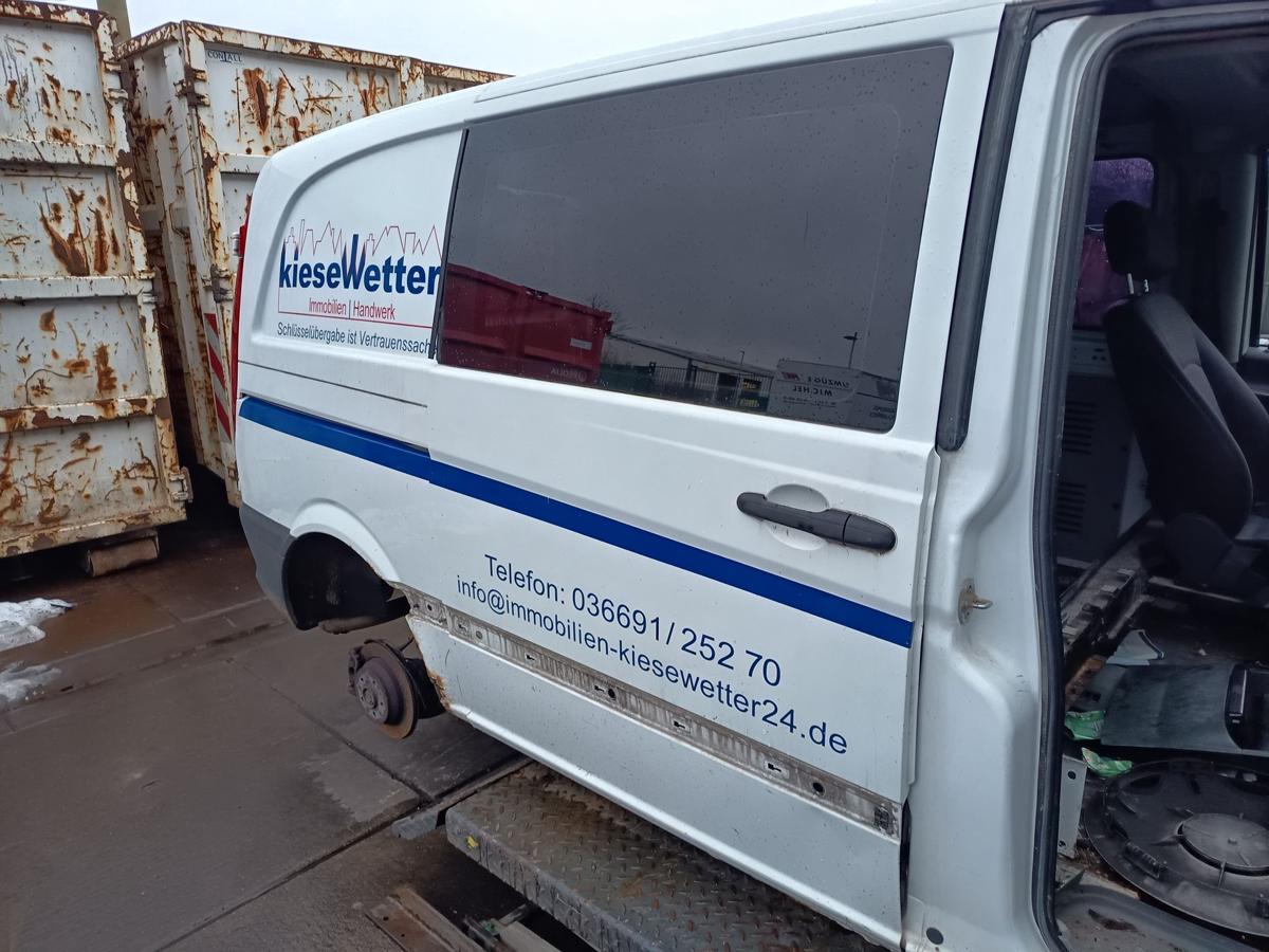 Mercedes Vito W639 original Schiebet&uuml;r rechts Fond 9147 Arktiswei&szlig; Bj 2007