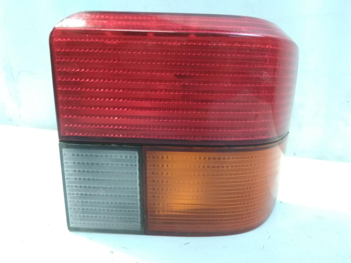 VW T4 Caravelle orig R&uuml;ckleuchte Heckleuchte Schlussleuchte rechts HELLA BJ1995