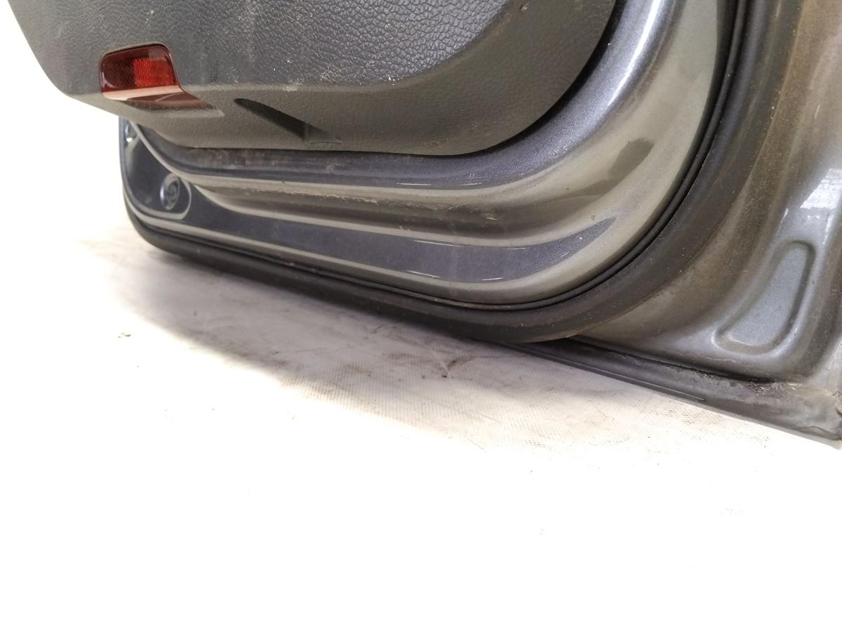 VW Golf 5 Variant original T&uuml;r hinten links LD7X Platingrau Metallic BJ2008