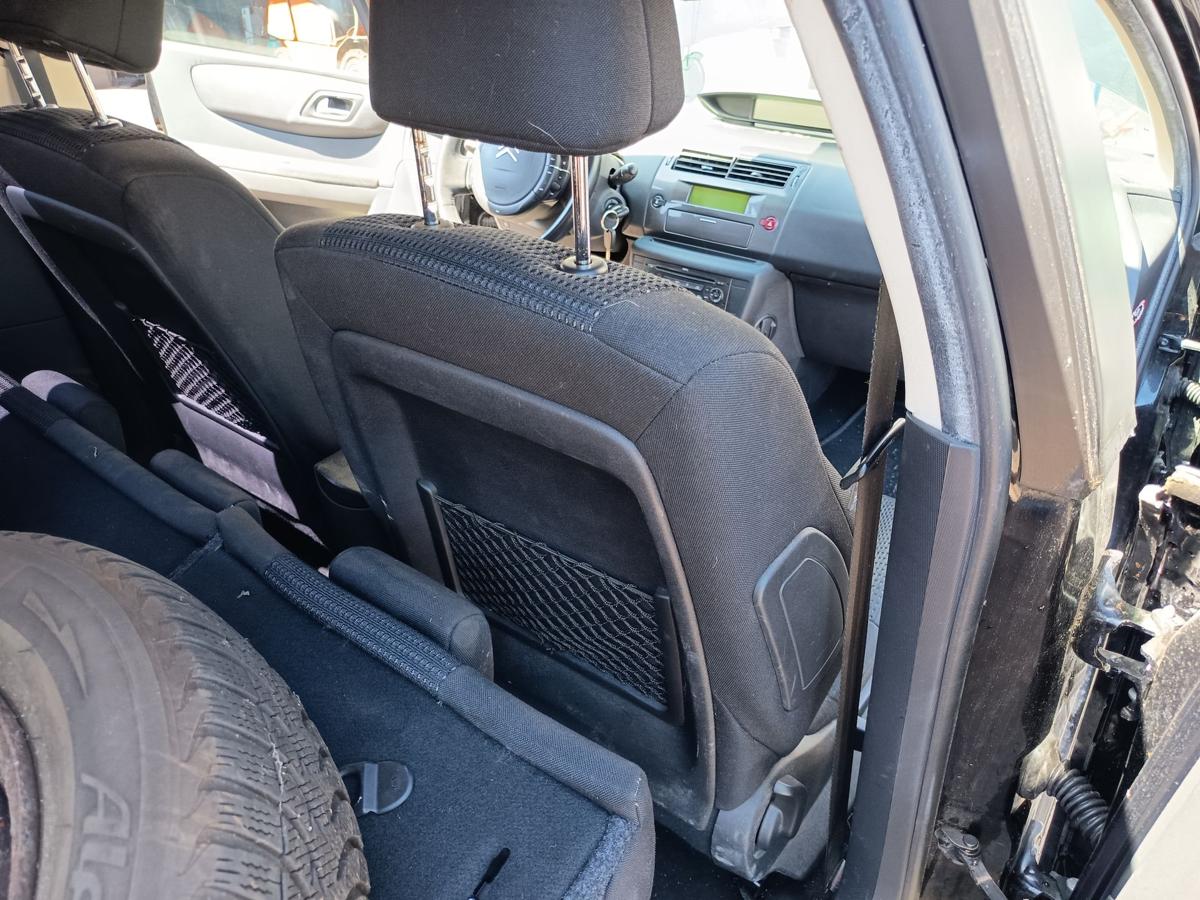 Citroen C4 5t&uuml;rig original Sitz vorn rechts Beifahrer Stoff Anthrazit Bj 2009