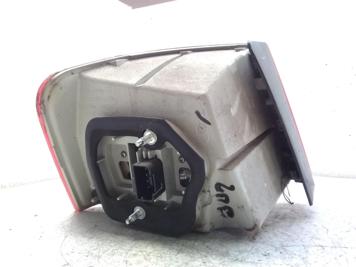 VW Jetta 5 1K2 original R&uuml;ckleuchte Heckleuchte rechts au&szlig;en LED BJ2006