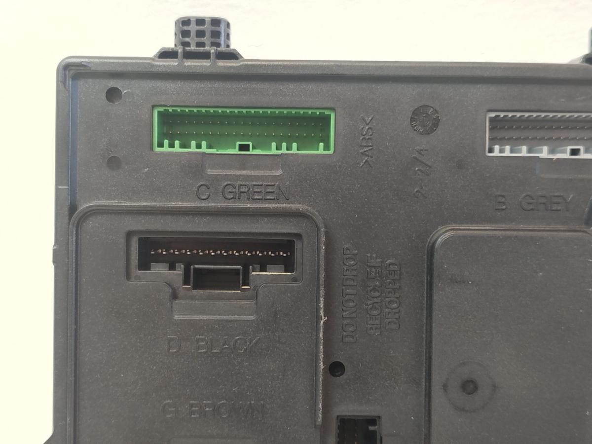 Renault Megane 3 BCM Steuerger&auml;t Body Control Innenraumsteuerger&auml;t Continental