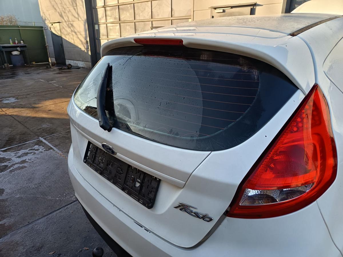 Ford Fiesta VII original Heckklappe mit Scheibe Frostwei&szlig; Bj 2011