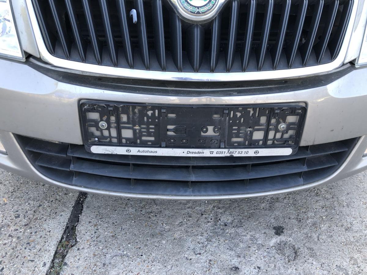 Skoda Octavia 1Z ab09 Sto&szlig;f&auml;nger vorn Frontsch&uuml;rze Nebel Tagfahrlicht LF8H