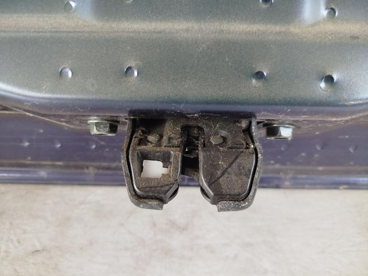 Nissan Pulsar C13M Heckklappe inkl Heckscheibe Rohbau RBR Blue Perl große Delle