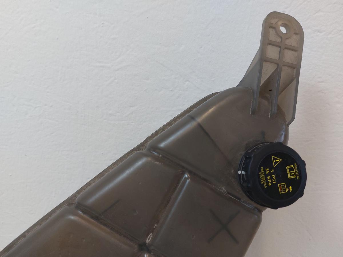 NIO ET7 Elektro K&uuml;hlwasserbeh&auml;lter Ausgleichsbeh&auml;lter Beh&auml;lter K&uuml;hlwasser