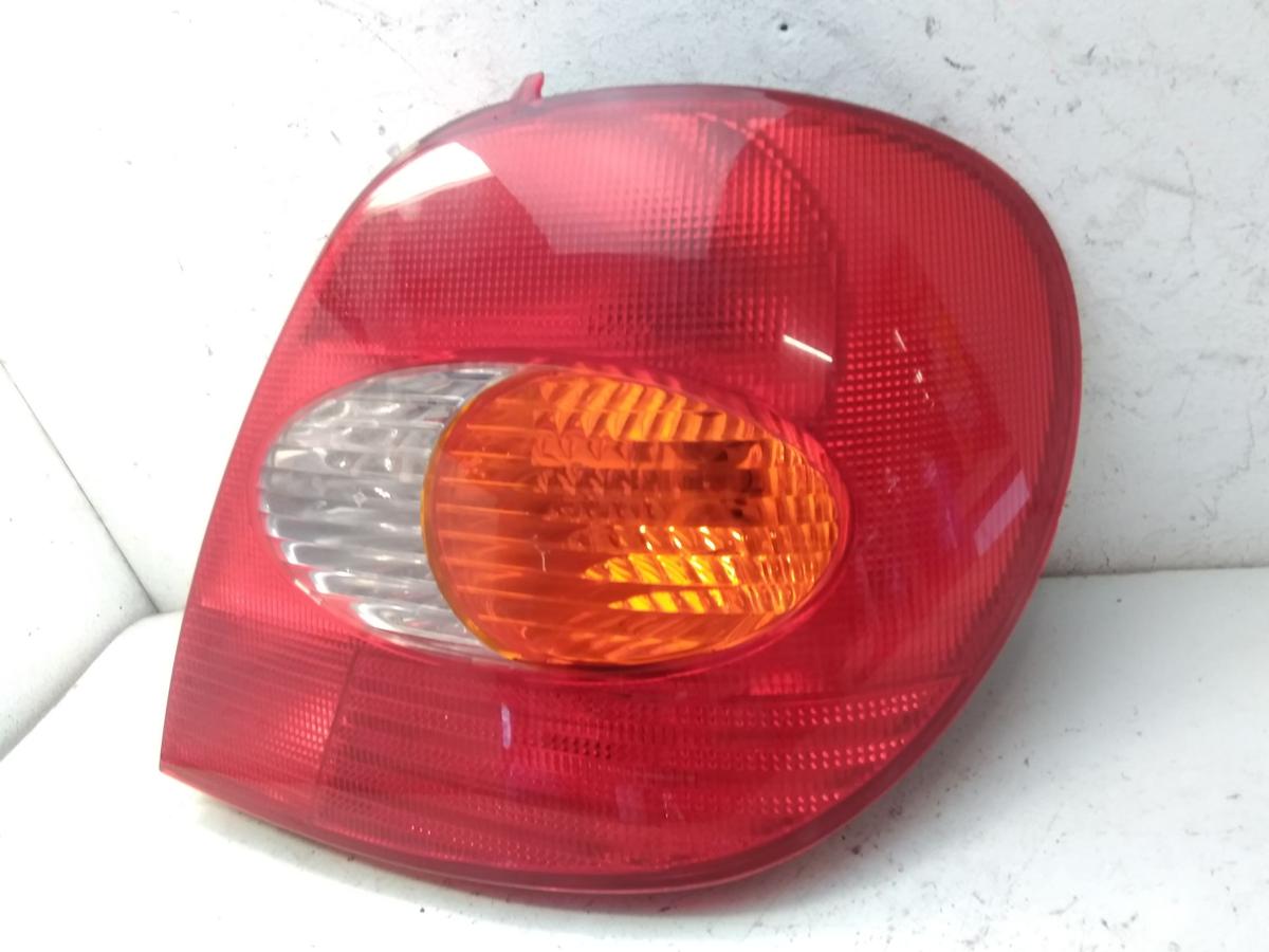 Toyota Avensis T22 Liftback original R&uuml;ckleuchte Heckleuchte rechts Bj.1999