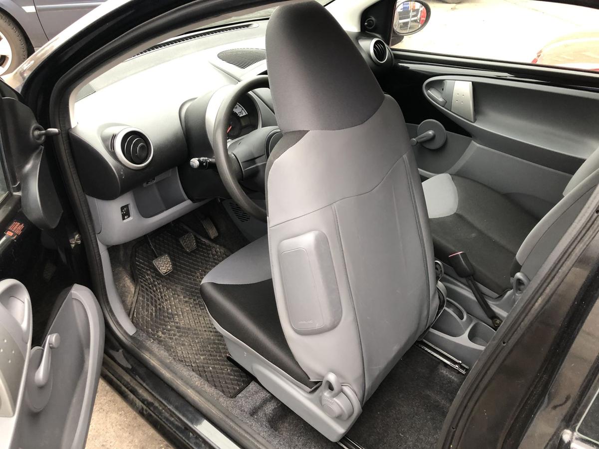 Citroen C1 Typ P Sitz vorn links Fahrersitz ohne Heizung nur f&uuml;r 3 t&uuml;rer