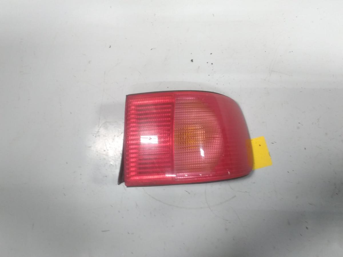 Audi A8 D2 4D original Rückleuchte Heckleuchte rechts aussen BJ1995
