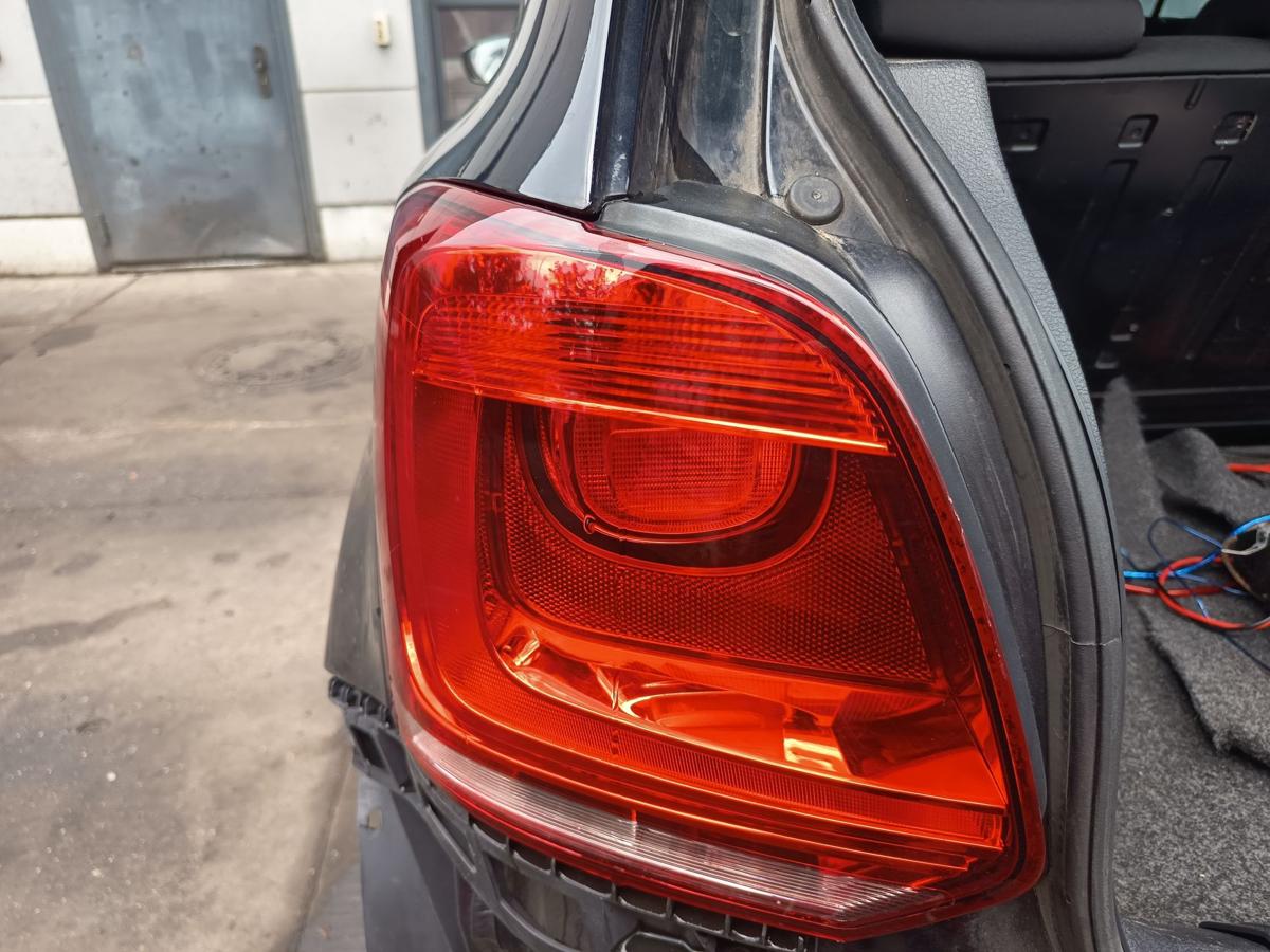 VW Polo V 6R original R&uuml;ckleuchte links Heck Schlusslicht Bj 2012