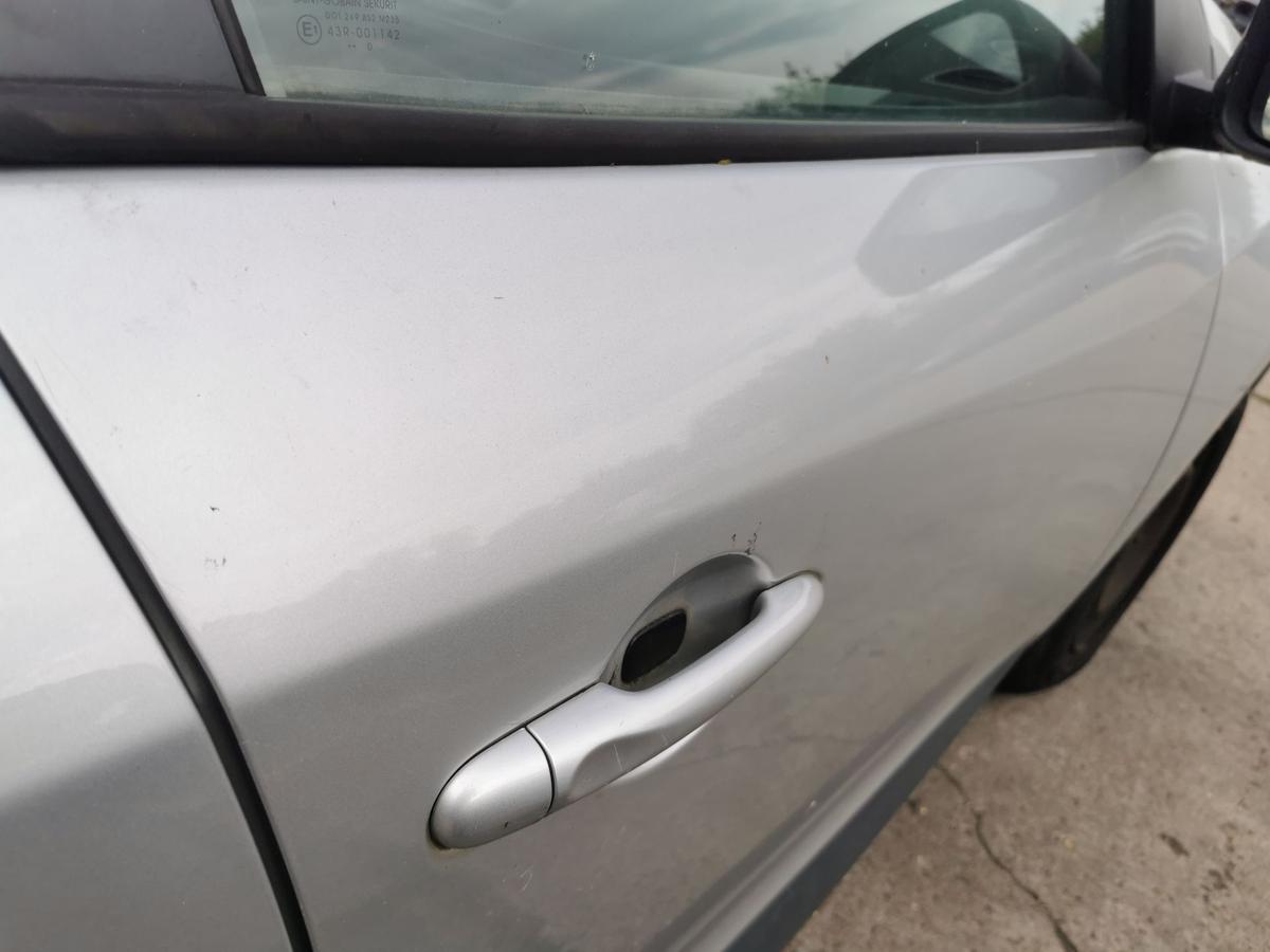 Renault Megane III Z Kombi Beifahrertür Tür Autotür Roh vorn rechts TED69 GREY