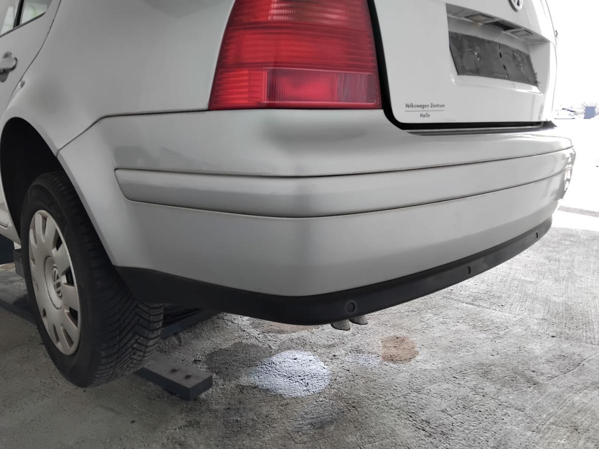 VW Bora Limousine original Sto&szlig;stange Sto&szlig;f&auml;nger hinten PDC BJ2002 LA7W reflexsilbermetallic