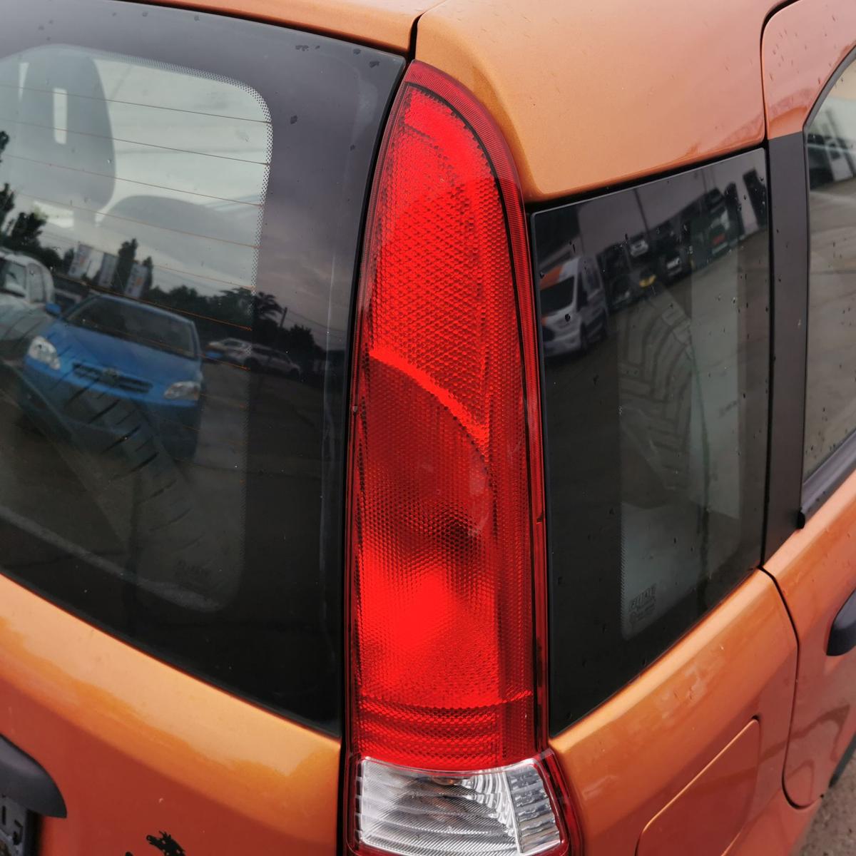 Fiat Panda 169 Rückleuchte Schlussleuchte Rücklicht Lampe hinten rechts