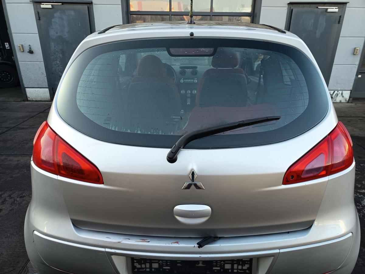 Mitsubishi Colt Z30 original Heckklappe mit Scheibe A50 Pure silver Bj 2005