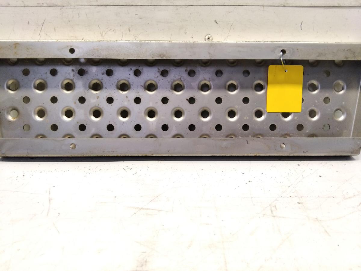 Renault Truck E-Tech ZE D-Wide original Blende Tritt Einstieg links Bj.2022