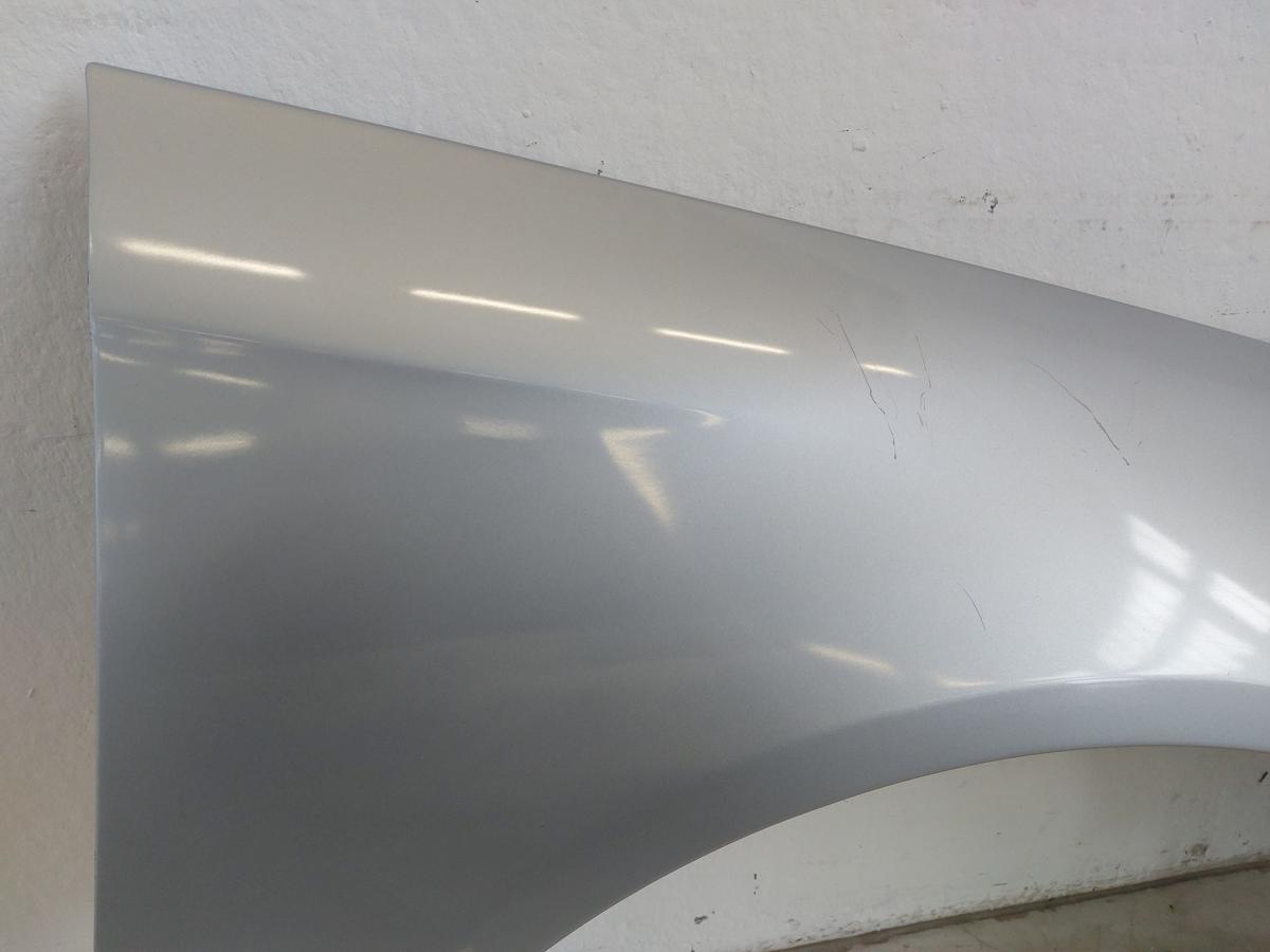 VW Passat 3C B6 Kotfl&uuml;gel vorn rechts Beifahrerseite LA7W Reflexsilber OE