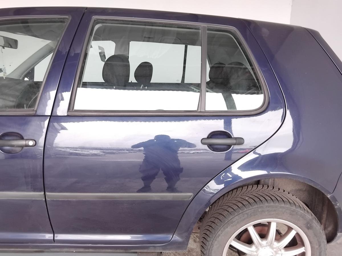 VW Golf 4 1J original T&uuml;r hinten links Flie&szlig;heck LB5N Indigoblaumetallic BJ2000