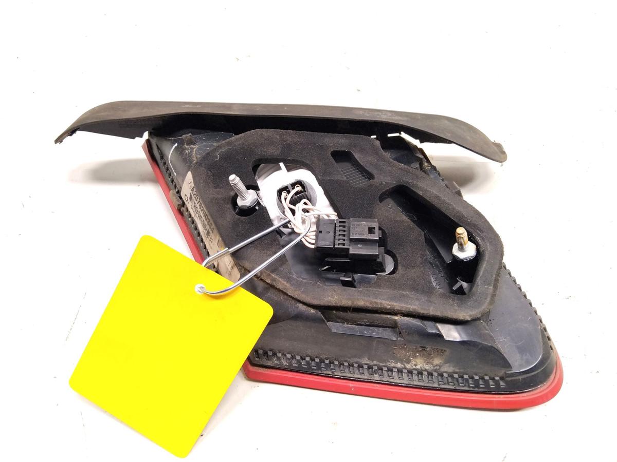 Mercedes E-Klasse Coupe C207 original Rückleuchte innen links LED Bj.2009