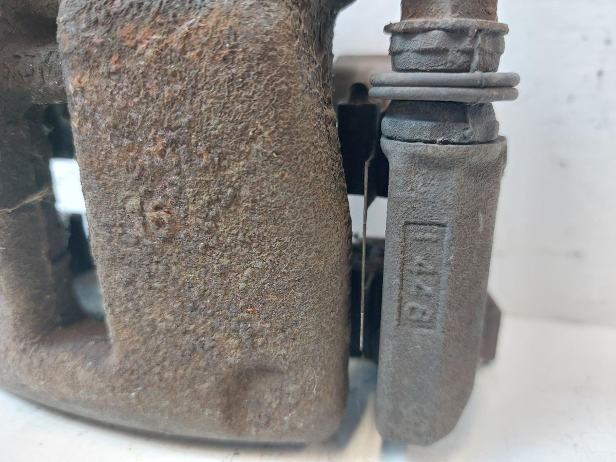 VW Passat CC Bremssattel hinten rechts Bremszange Sattel elek Parkbremse TRW