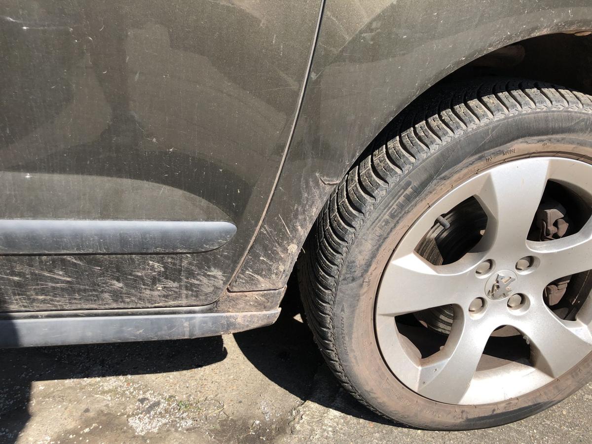 Peugeot 3008 I Typ 0U Kotflügel vorn rechts Beifahrerseite Plastik KDK Hickory