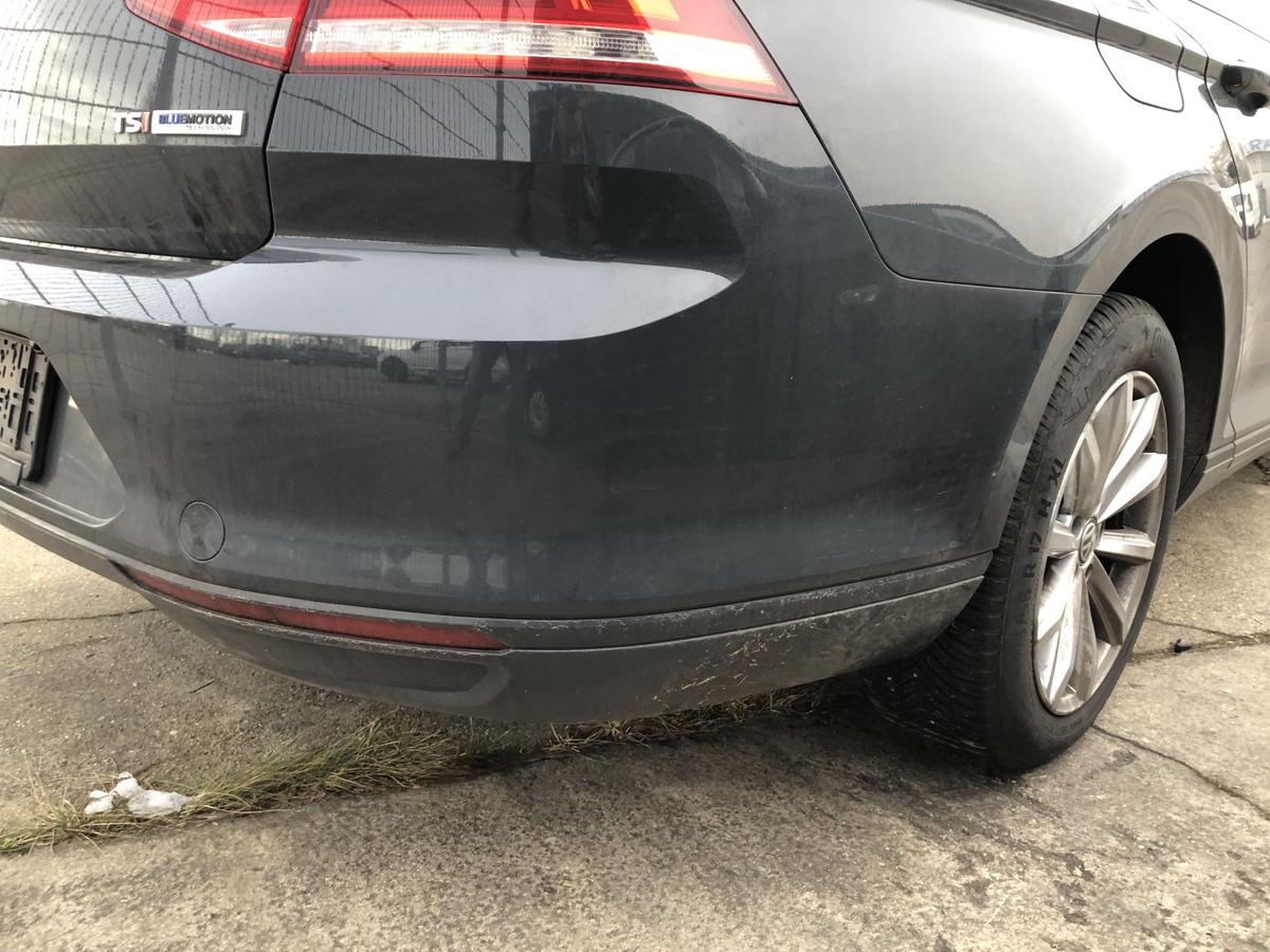 VW Passat 3G B8 Limo Stoßfänger hinten Heckschürze Heckstoßstange ohne PDC LI7F
