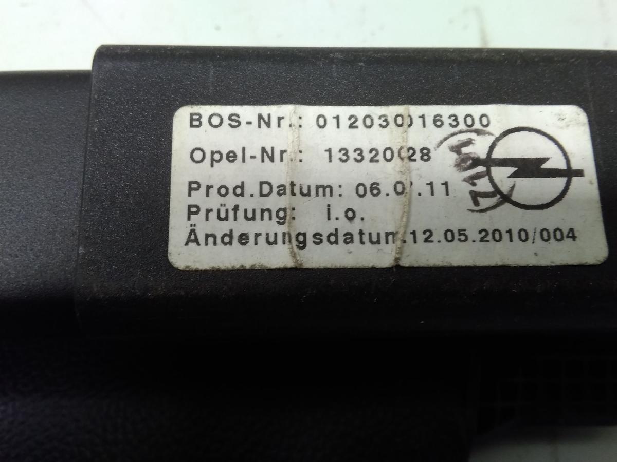 Opel Astra J Sports Tourer original Laderaumrollo Laderaumabdeckung Kombi BJ2011 Opel Astra J Sports Tourer original Laderaumrollo Laderaumabdeckung Kombi BJ2011