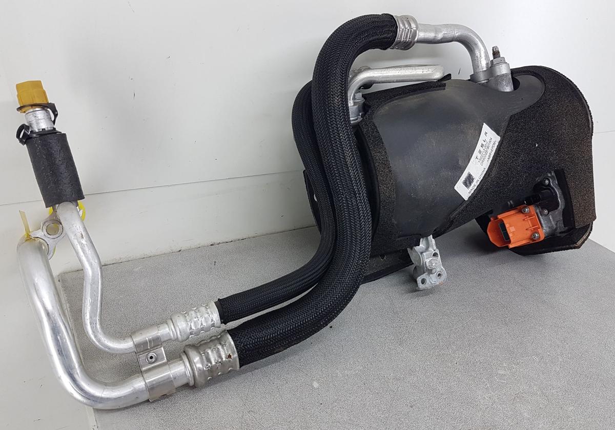 Tesla Model Y Klimakompressor Bj2022 1502213-00-C R1234yf