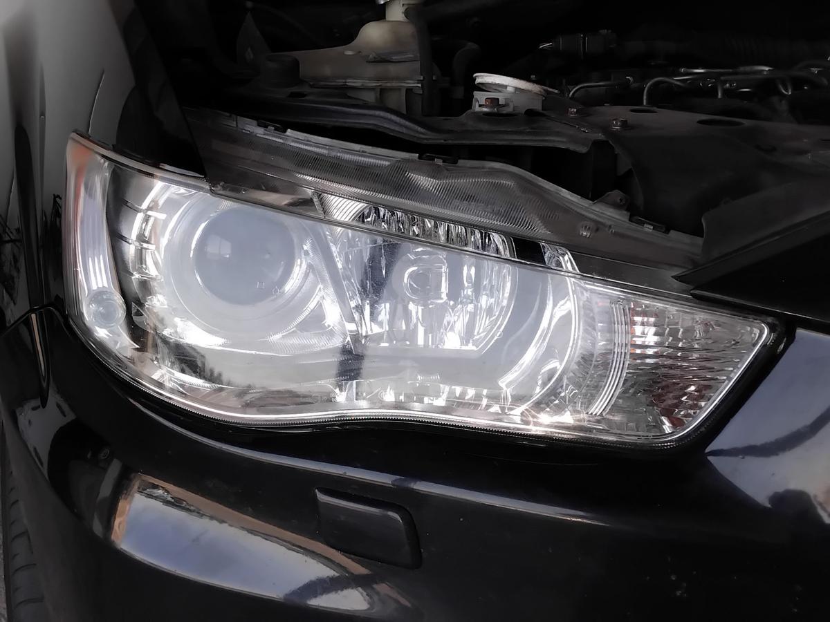 Mitsubishi Outlander 2 CW original Xenon Scheinwerfer rechts Facelift BJ2010