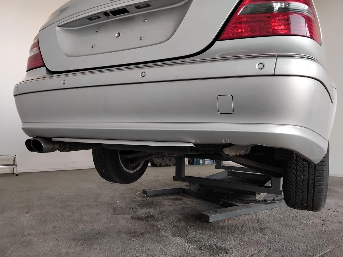 Mercedes E-Klasse W211 Limo orig Sto&szlig;stange Sto&szlig;f&auml;nger hinten PDC BJ2003 M&auml;ngel