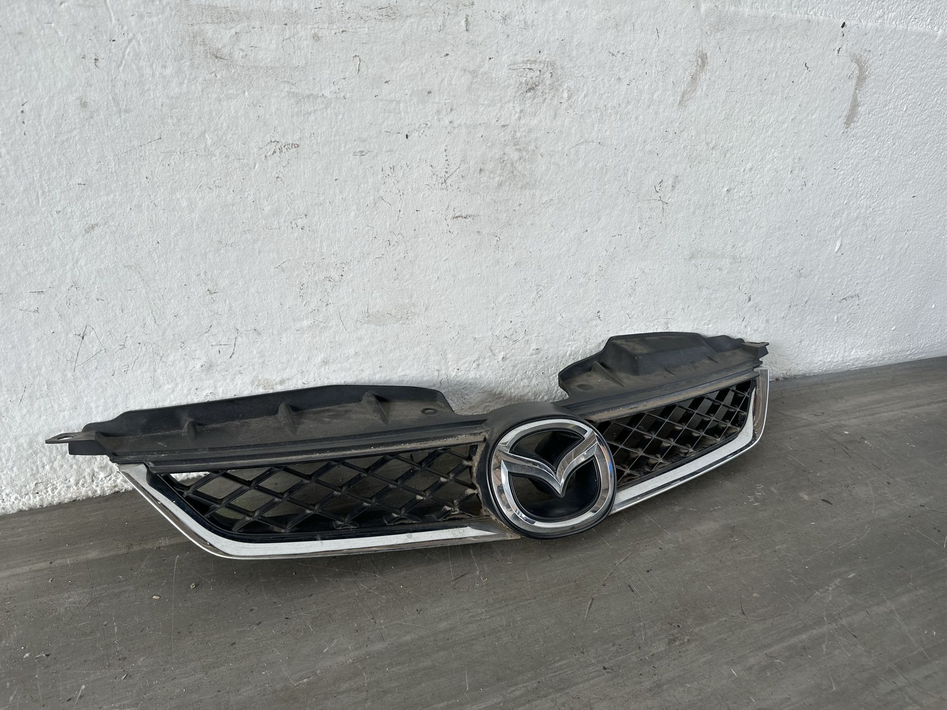 Mazda 5 CR Kühlergrill Grill Frontgrill