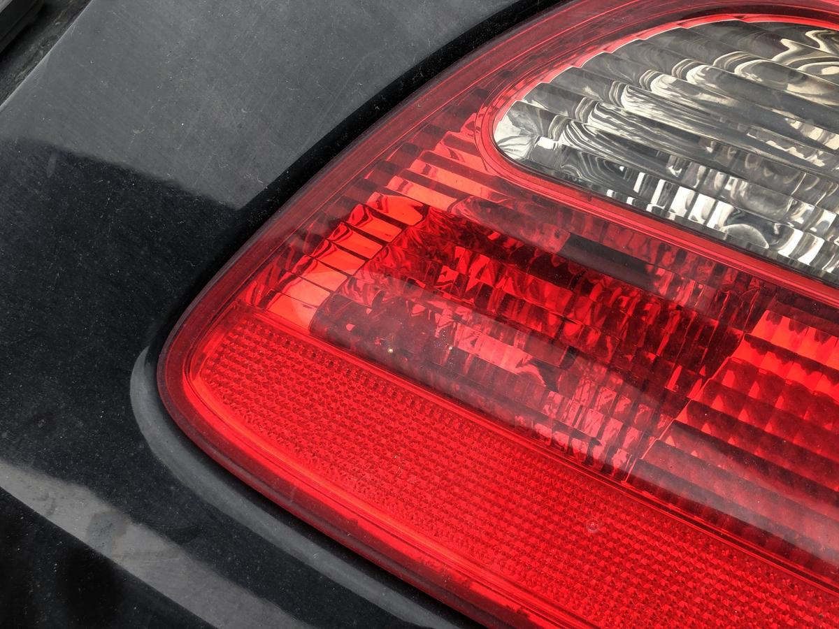 Mercedes E Klasse S211 Mopf R&uuml;ckleuchte innen rechts Heckklappe T Modell OEM