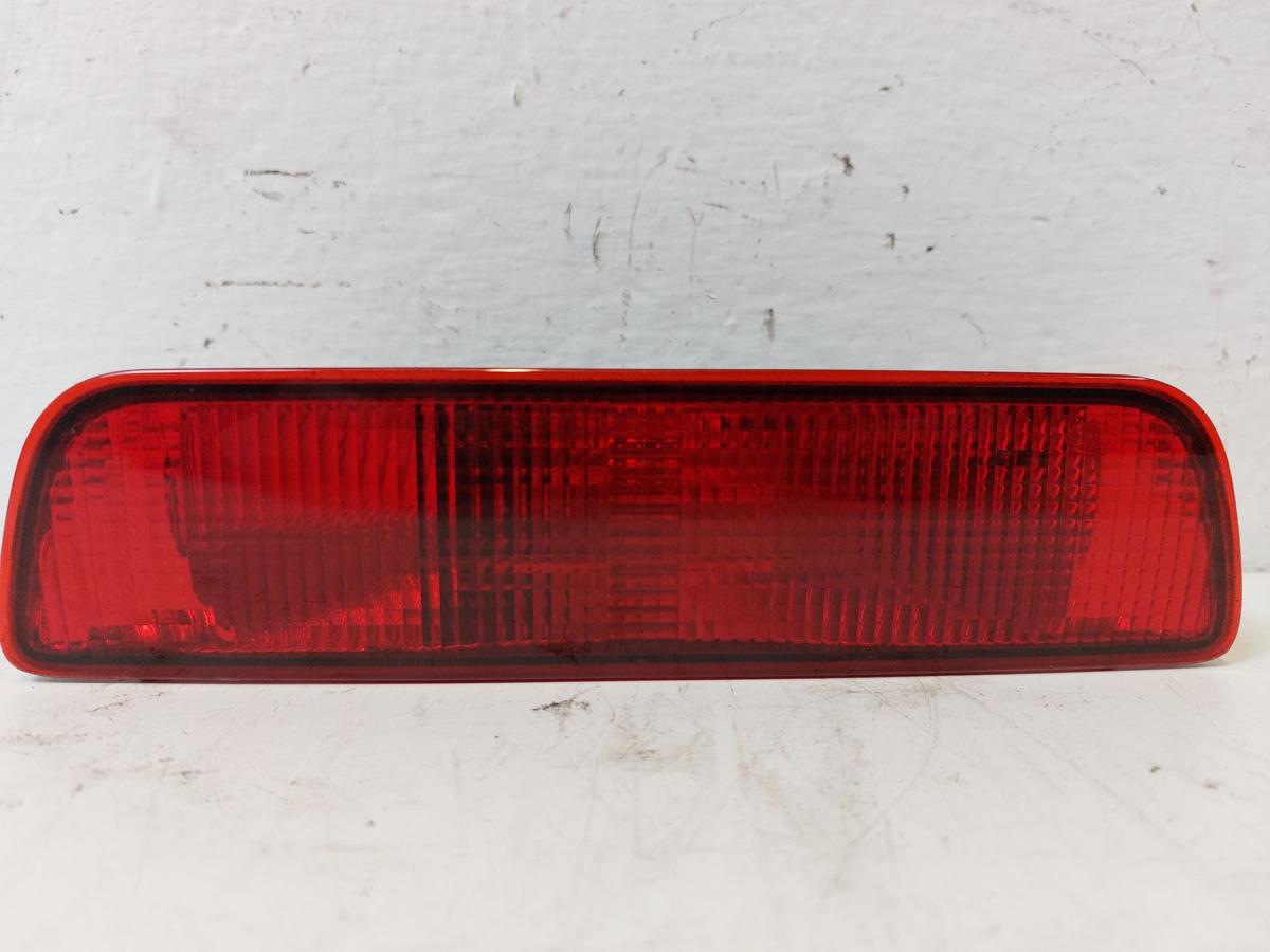 Nissan Micra K14 Nebelschlussleuchte St6ossf&auml;nger hinten mitte
