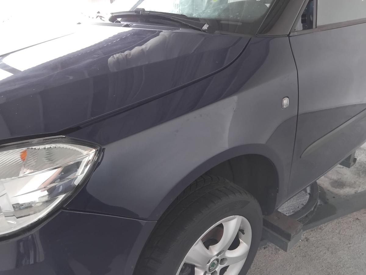 Skoda Fabia 2 Facelift original Kotfl&uuml;gel vorn links pacific blue LF5A BJ2011