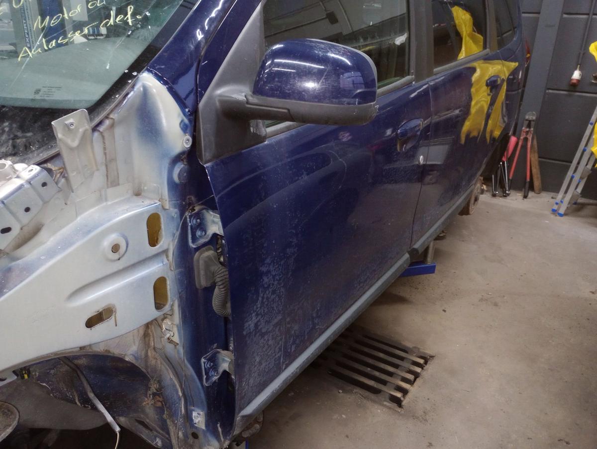 Dacia Lodgy original T&uuml;r vorn links Fahrer D42 Blue Navy Bj 2012