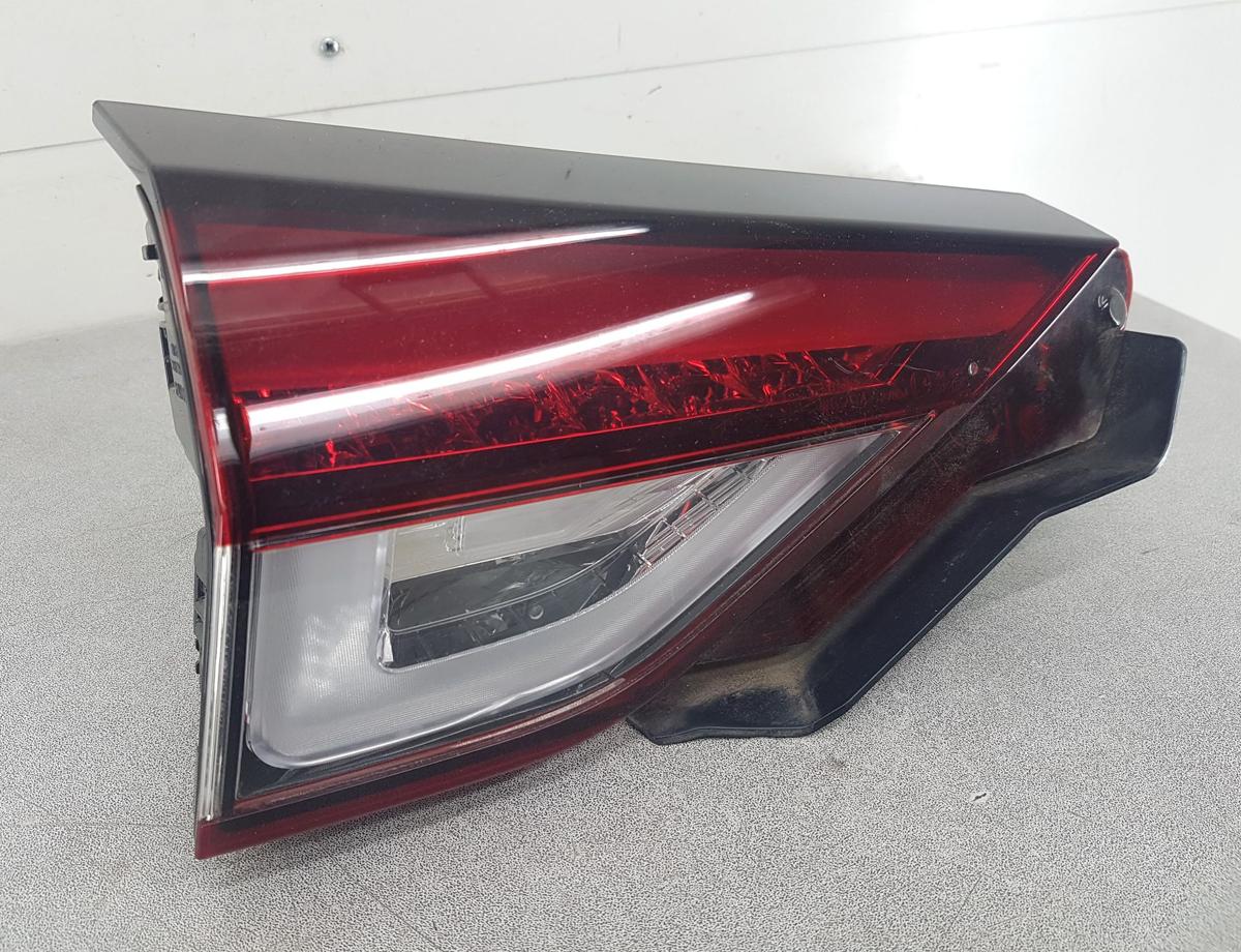 Mitsubishi Eclipse Cross R&uuml;ckleuchte innen links Bj2023 LED Modell ab 2021