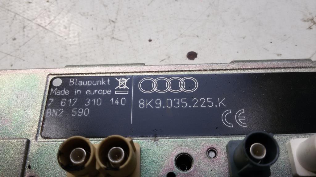 Audi A4 8K BJ2008 Antennenweiche Antennenverstärker 8K9035225K