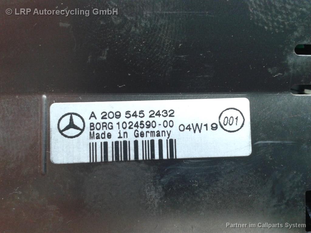 Mercedes CLK C209 Coupe BJ2004 Anzeige Display vorn Parktronic/PDC A2095452432