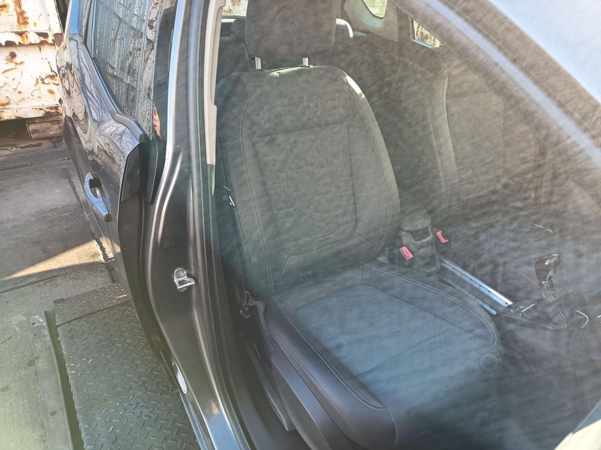 Opel Meriva B original Sitz vorne rechts Teilleder Sitzheizung Baujahr 2012