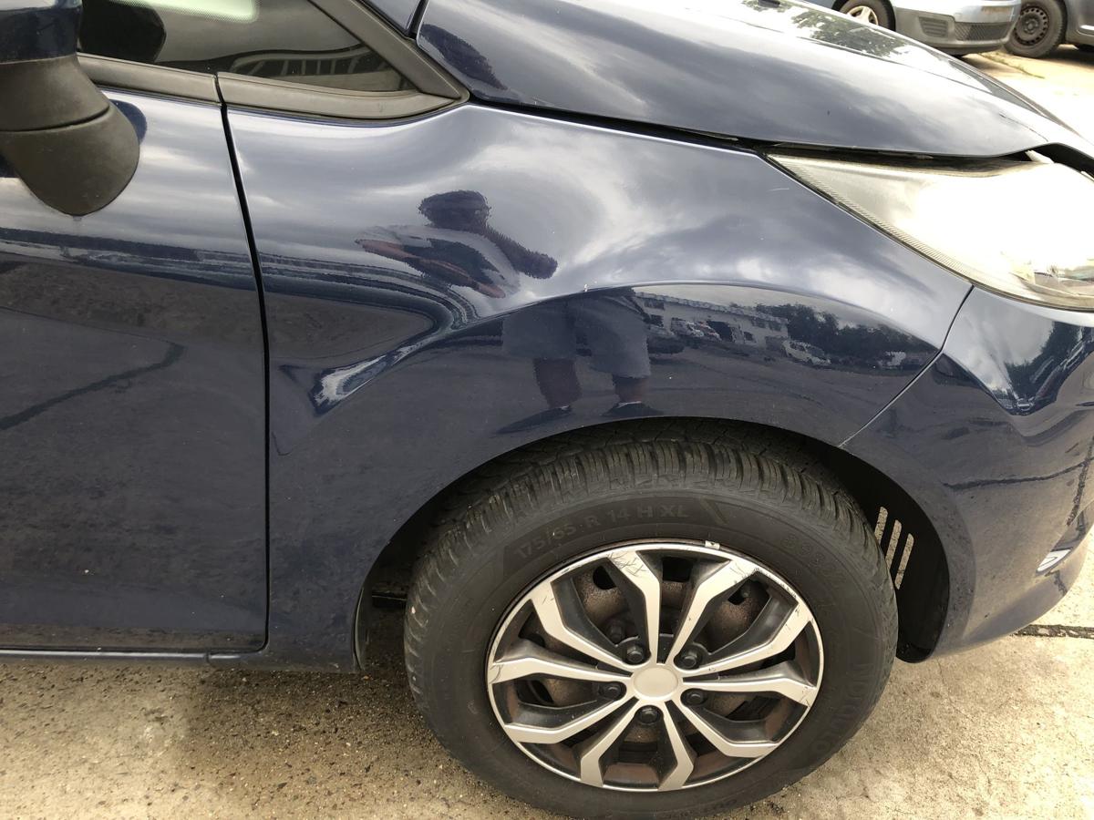 Ford Fiesta JA8 Kotflügel vorn rechts Beifahrerseite Blazer Blau