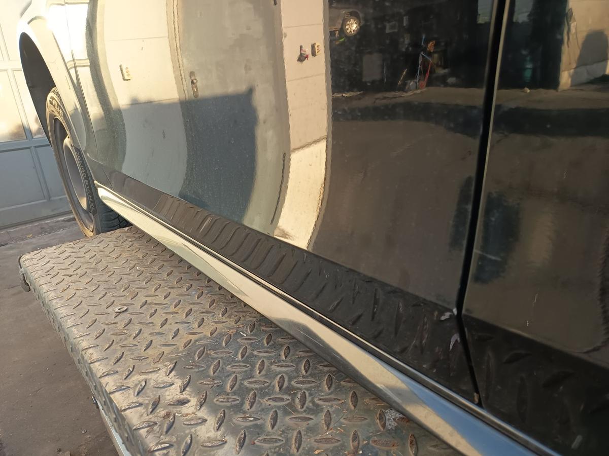 Audi A4 B8 8K original T&uuml;r vorn links Fahrer Y9B Brillantschwarz Bj 2009