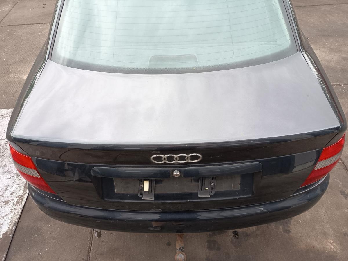Audi A4 B5 Limo original Heckklappe LZ9U Vulkanschwarz Baujahr 1997