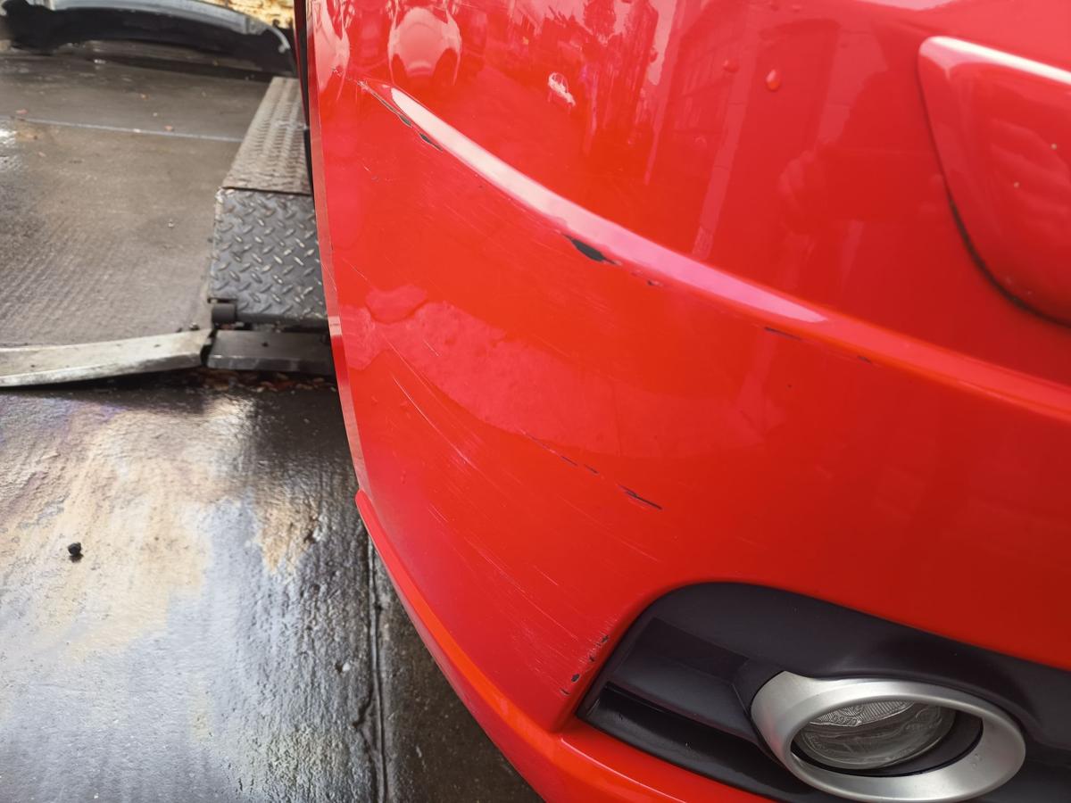 Mazda 5 CR orig Stoßstange vorn Stoßfänger SRA rot ab 2008 Mazda 5 CR orig Stoßstange vorn Stoßfänger SRA rot ab 2008