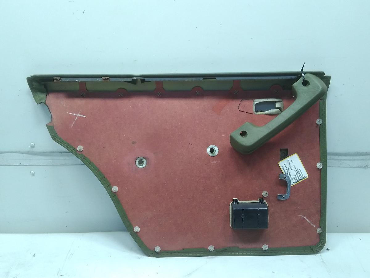 Mercedes W123 Limo original T&uuml;rverkleidung hinten rechts Kunstleder gr&uuml;n Bj.1980