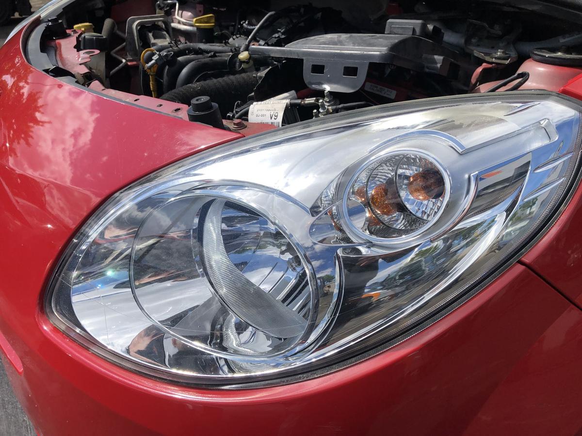 Renault Twingo II original Scheinwerfer links Halogen/Haupt/Licht/Front Bj2010
