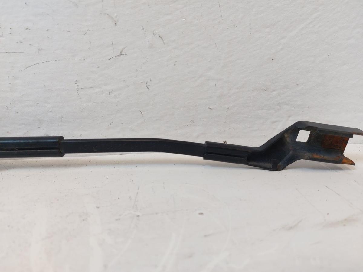 VW Passat CC Wischerarm vorn links Scheibenwischerarm Fahrerseite OEM