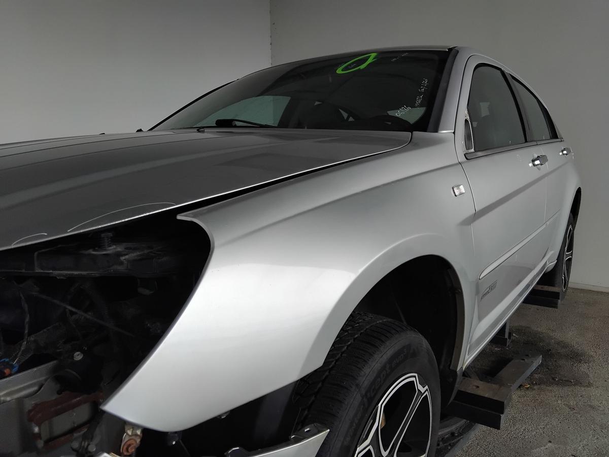 Chrysler Sebring 3 JS Limousine orig Kotfl&uuml;gel vorn links bright silver BJ2009