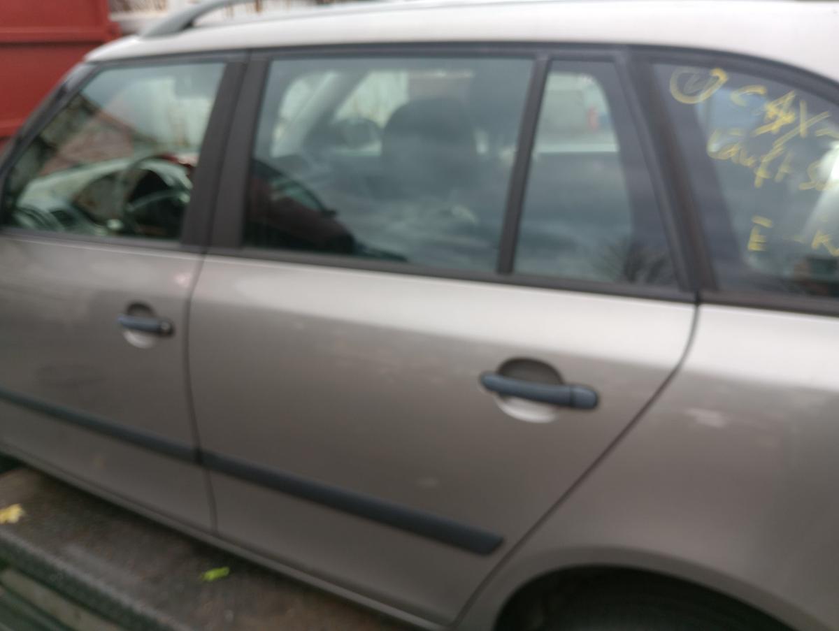 Skoda Fabia II Kombi original Tür hinten links Fahrer (Roh) F8H Beige Bj 2010