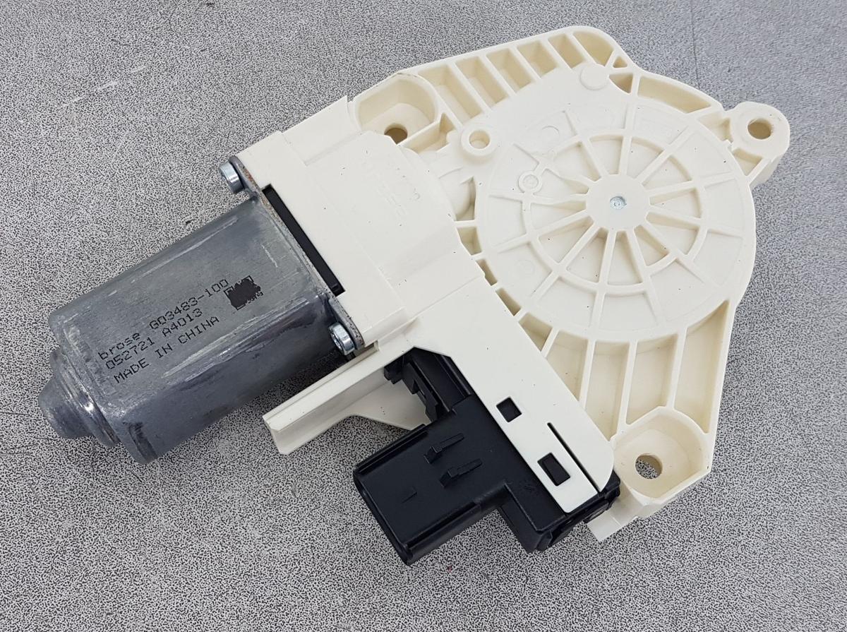 Tesla Model Y Fensterhebermotor hinten links Bj2022 G03483-100