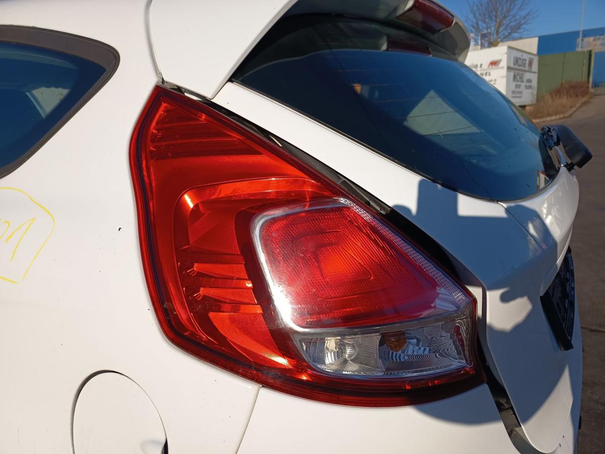 Ford Fiesta VI CCN orig R&uuml;ckleuchte links Heckleuchte Frost-Wei&szlig; Bj 2013