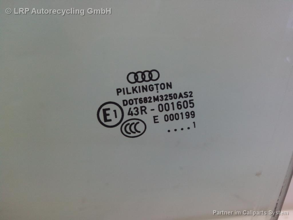 Audi A4 8K B8 Bj2011 original Türscheibe vorn links grün